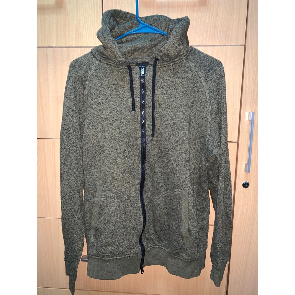 UO sweater